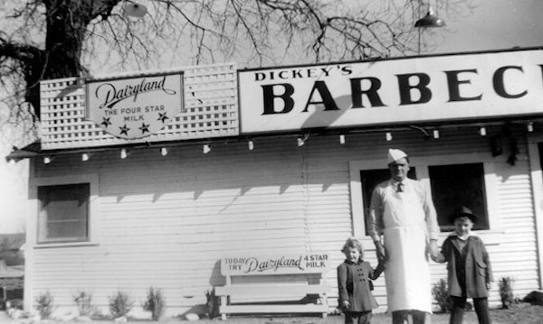 A black and white photo of the first Dickey's BBQ Pit from 1941.