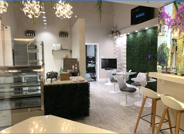Friendship Café on Las Olas dining room