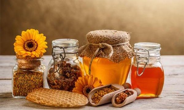 Jars of honey from Awesome New Products