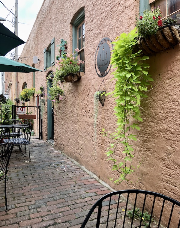 A restaurant outdoor seating area at Hoppin' Johnz in Elizabeth City NC
