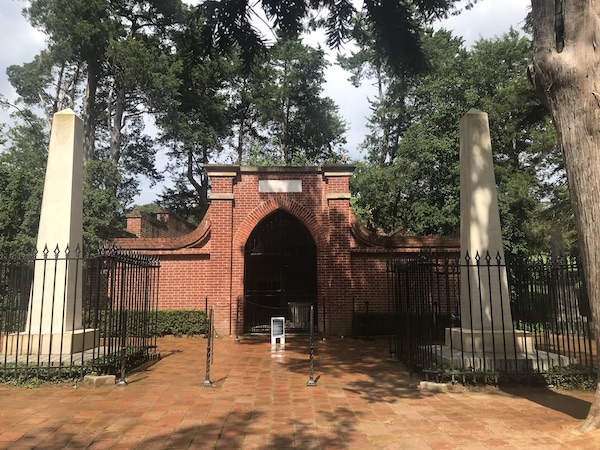 George and Martha Washington's tombs at George Washington's Mount Vernon