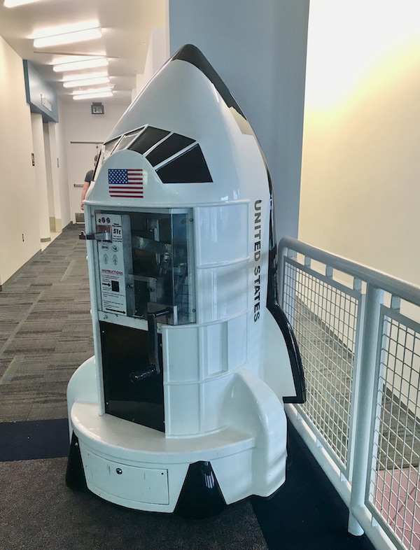 A space shuttle replica at the Virginia Air and Space Center