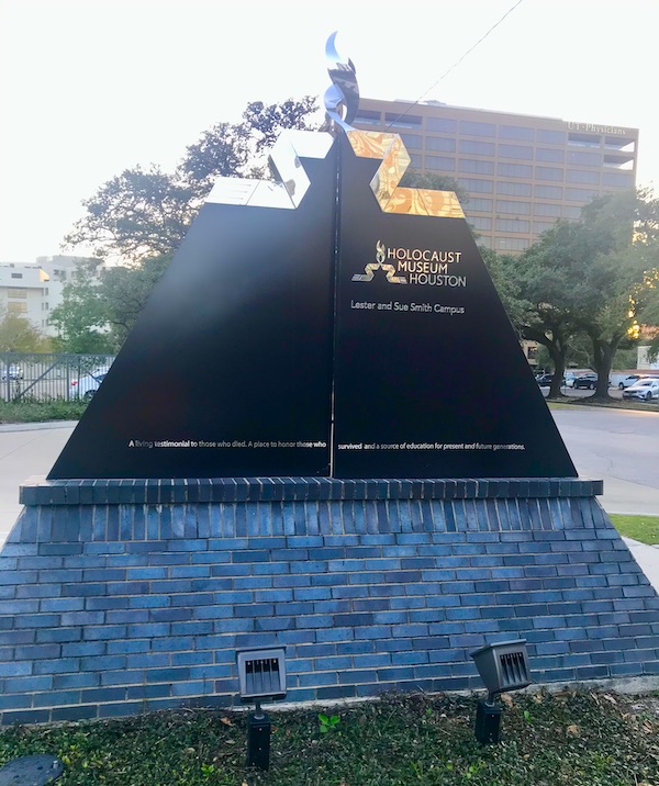 Black and blue stone monument with a Jewish star at the top from the Holocaust Museum Houston