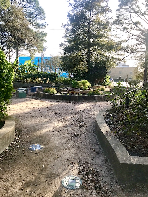 Garden area with pavers at The Houston Center for Contemporary Craft