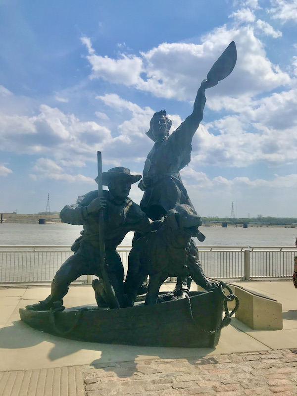 A sculpture of two explorers in downtown St. Louis.