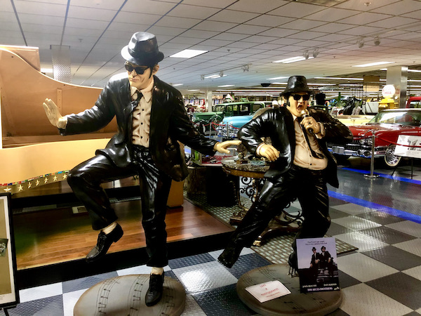 Statues of the Blues Brothers at the Tallahassee Automobile Museum