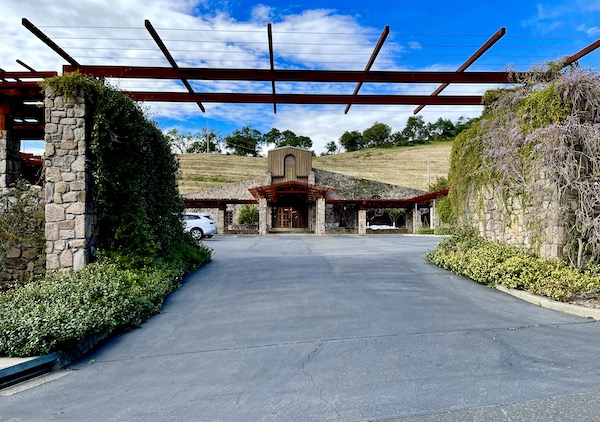 Ranch style building with columns and arbor on our Napa Valley Winery Tour