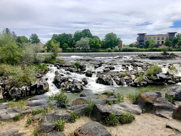 Waterfalls that are natural and manmade in Idaho Falls