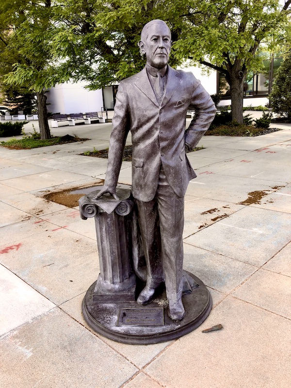 Statue of Woodrow Wilson in Rapid City SD