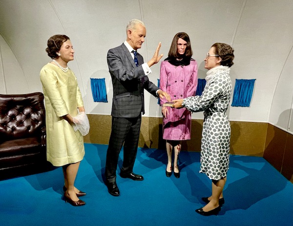 National Presidential Wax Museum Keystone SD figures of Lyndon and Ladybird Johnson, Jackie Kennedy and Judge Sarah Hughes.