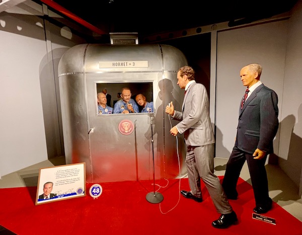 National Presidential Wax Museum Keystone SD figures of President Nixon, Frank Borman, Neil Armstrong, Michael Collins and Buzz Aldrin.