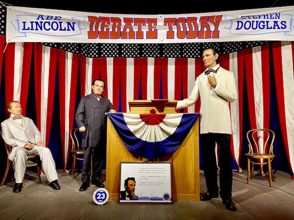 National Presidential Wax Museum Keystone SD figures show Abe Lincoln campaigning