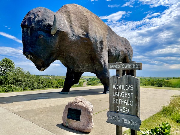 World's largest buffalo on display in Jamestown ND