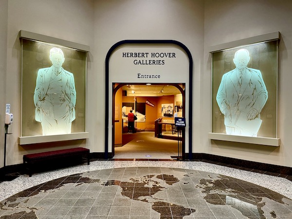 The entrance to the Herbert Hoover Galleries