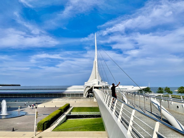 Bridge connecting park with Milwaukee Art Museum Wisconsin