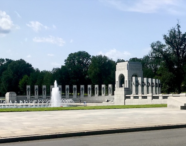 WWII Memorial in Washington DC is part of my 3 Years RVing Year 1 Recap