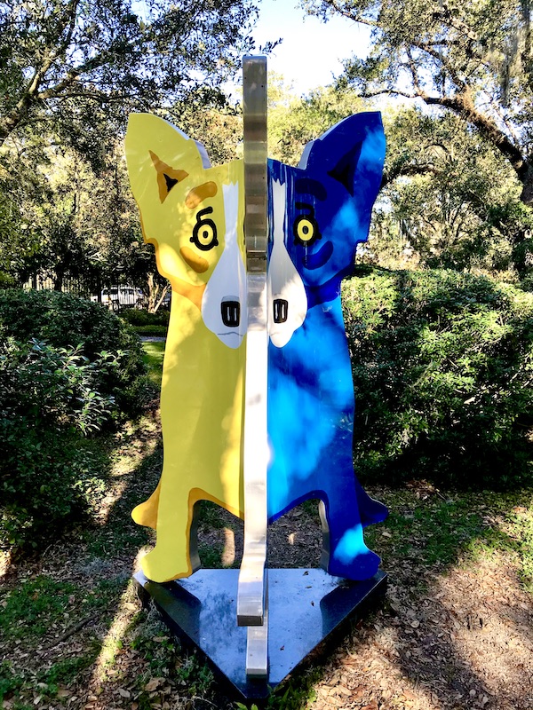 Blue and Yellow Dog sculpture in New Orleans.