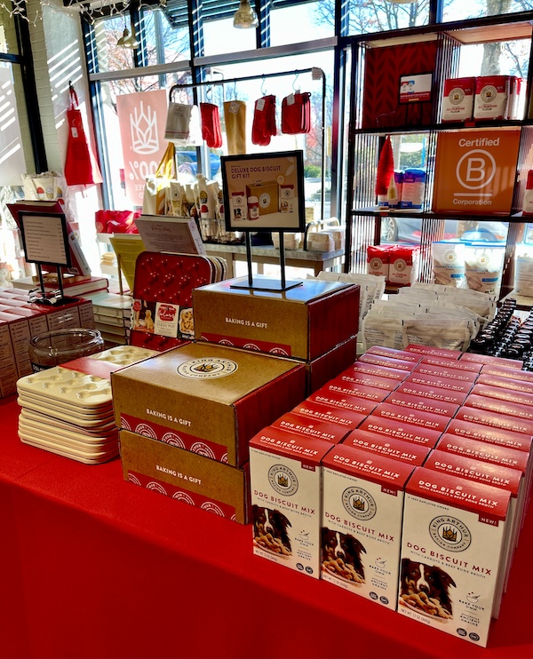 During our 2 Weeks in Northwestern South Carolina we saw this display of dog biscuit mixes and baking molds.