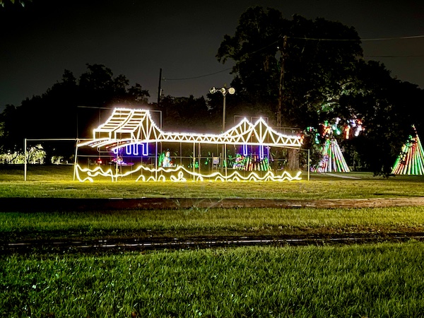 Merry Christmas 2023 replica of the Mississippi River Bridge in lights