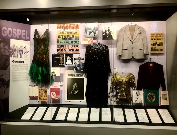 Attire of gospel singers including Aretha Franklin and Mahalia Jackson