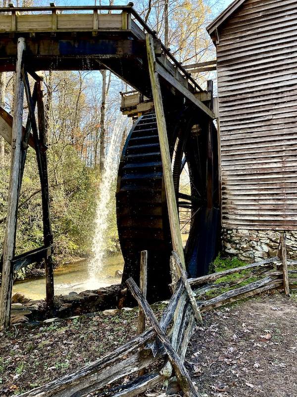 Old water wheel used to mill grist at Hagood Mill