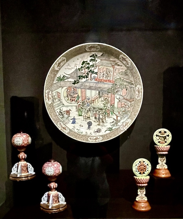 Display of colorful Chinese artifacts at the New Orleans Museum of Art