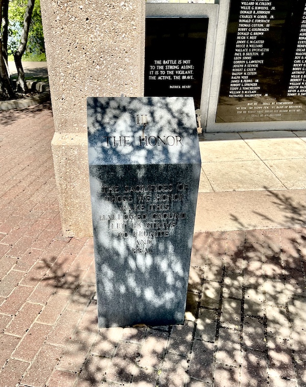 Gray stone monument to The Honor of the Vietnam War at Indian Springs Park Waco Texas