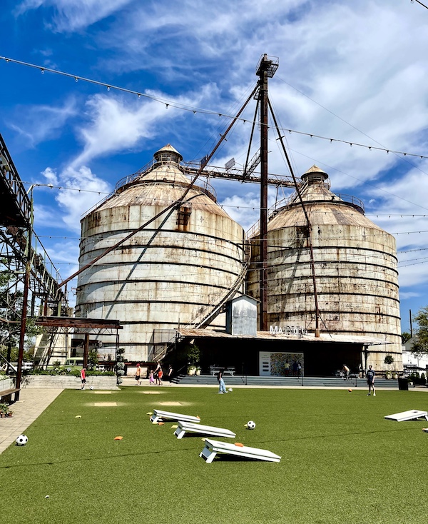 A pair of old silos that the shopping center was named for in Waco.